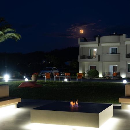Apolonio Pefki Evia Aparthotel Bagian luar foto