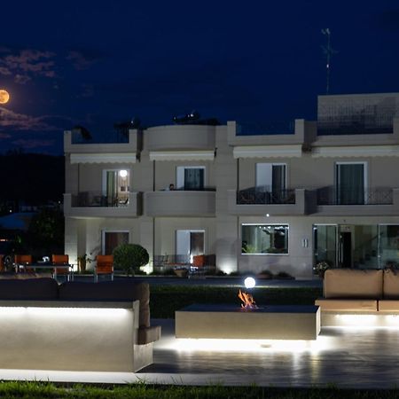 Apolonio Pefki Evia Aparthotel Bagian luar foto