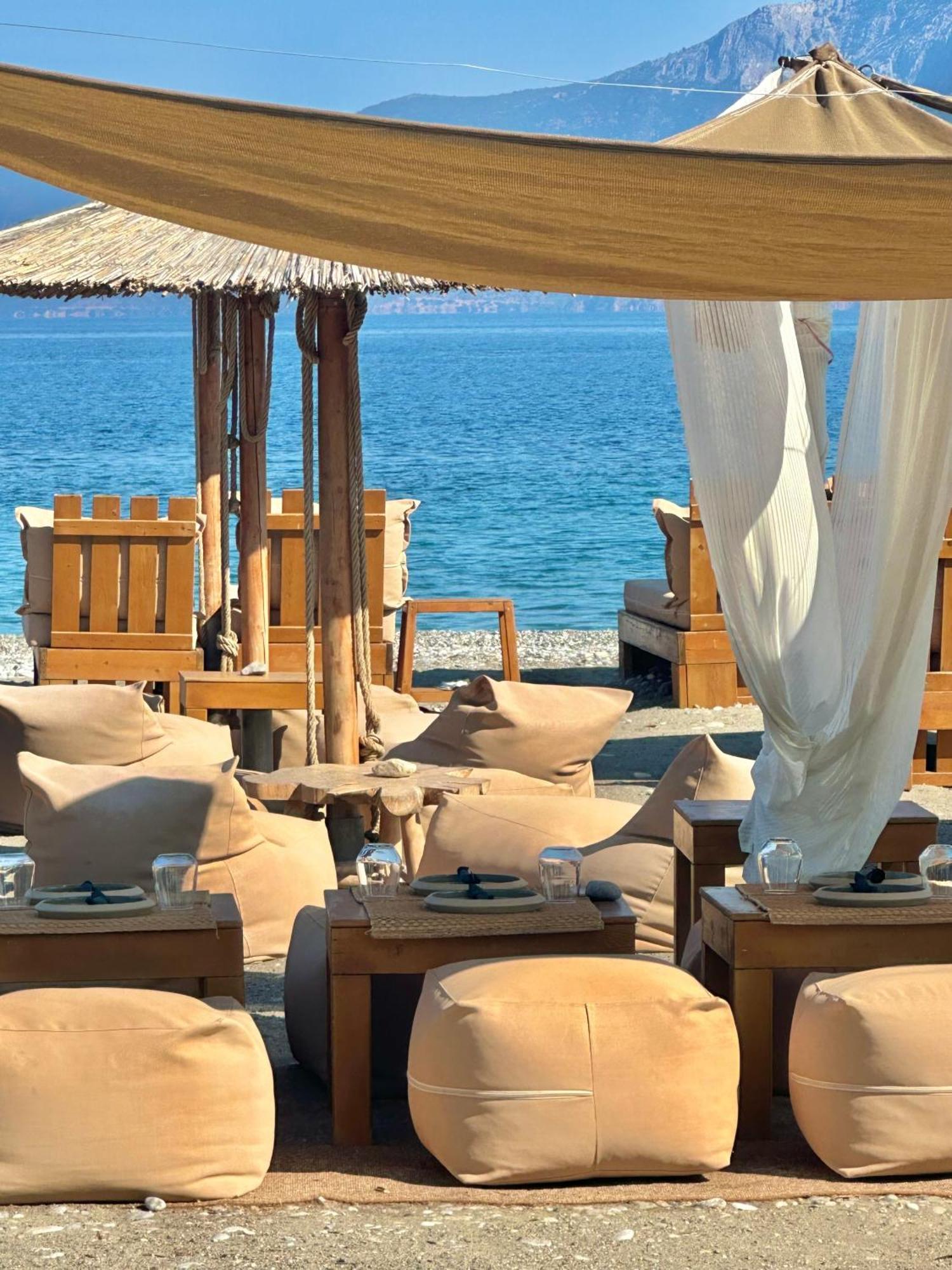 Apolonio Pefki Evia Aparthotel Bagian luar foto