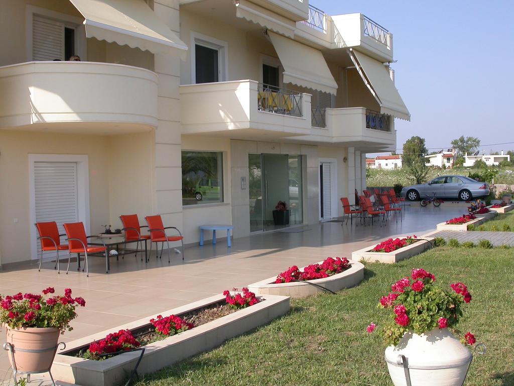 Apolonio Pefki Evia Aparthotel Bagian luar foto